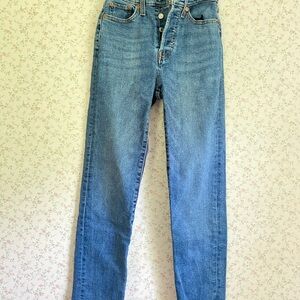 Levi’s Blue Denim Jeans Wedgie Straight 24